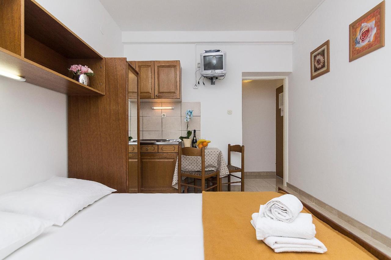 Apartments Erceg Makarska Exterior foto